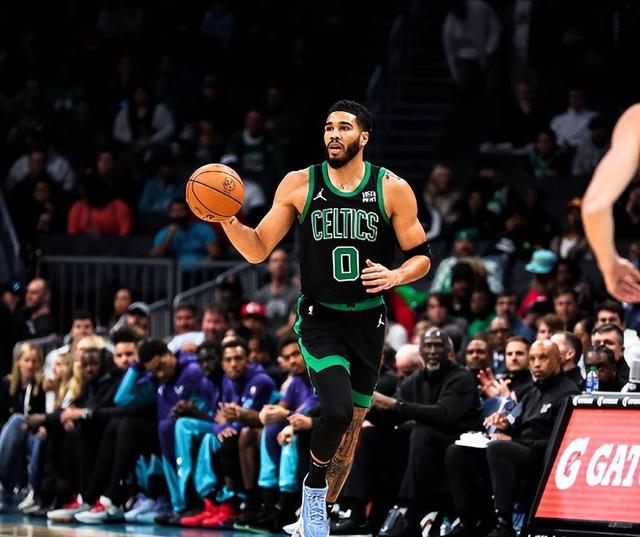 爱游戏体育塔图姆新星比分优势明显表现惊艳，公牛未来可期！的简单介绍