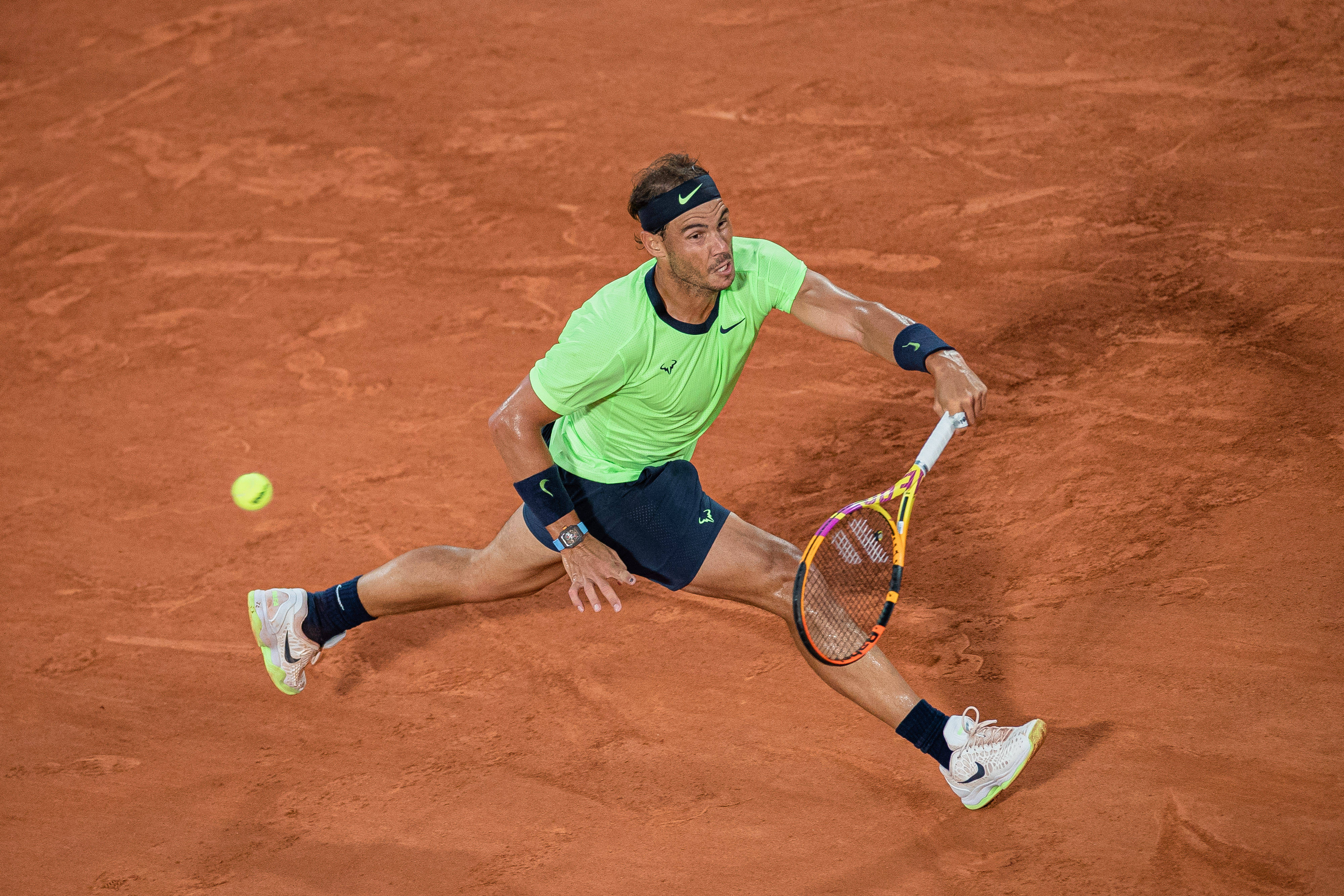  纳达尔连续七场比赛得分超过势不可挡，勇士挑战极限！