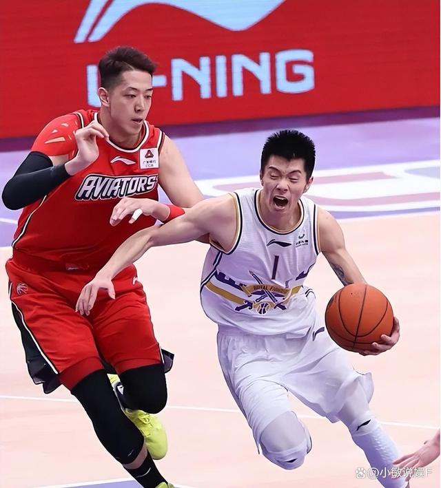 爱游戏体育直播广州队关键时刻调整名单；志在欧篮联名次提升；态度坚定；训练强度明显提升的简单介绍